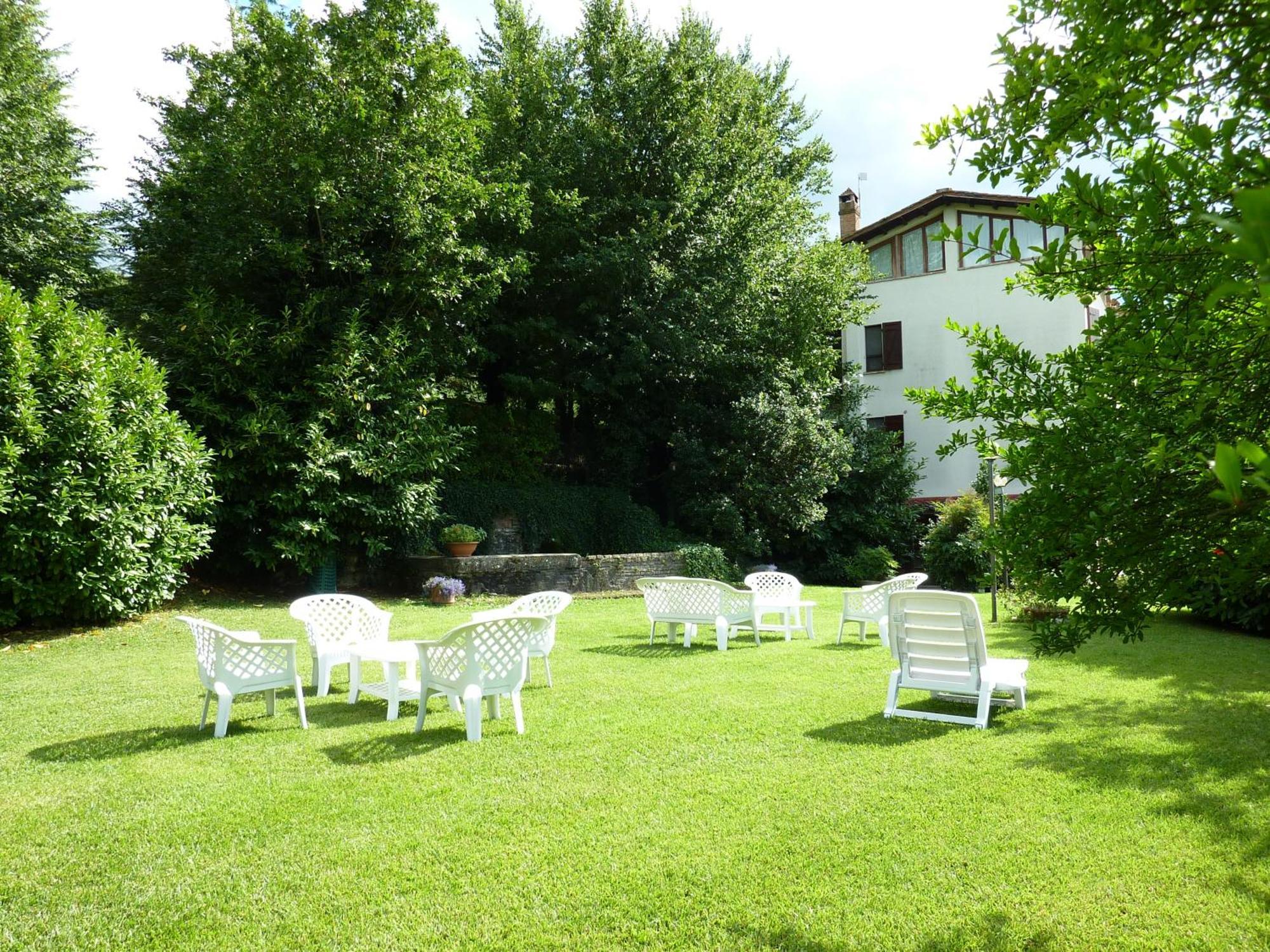 Hotel La Rocca Narni Esterno foto