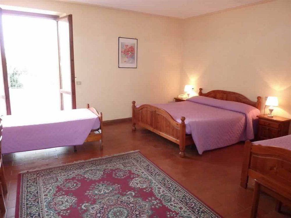 Hotel La Rocca Narni Esterno foto