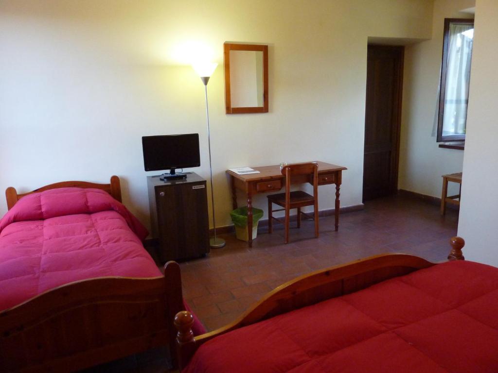 Hotel La Rocca Narni Camera foto