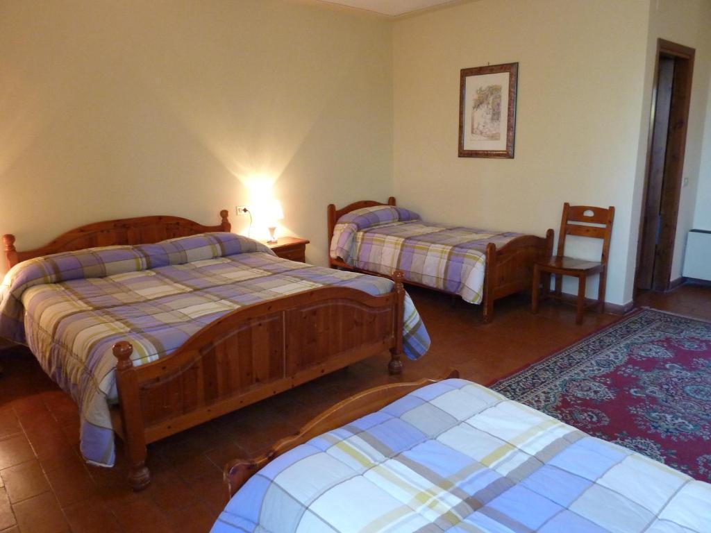 Hotel La Rocca Narni Camera foto