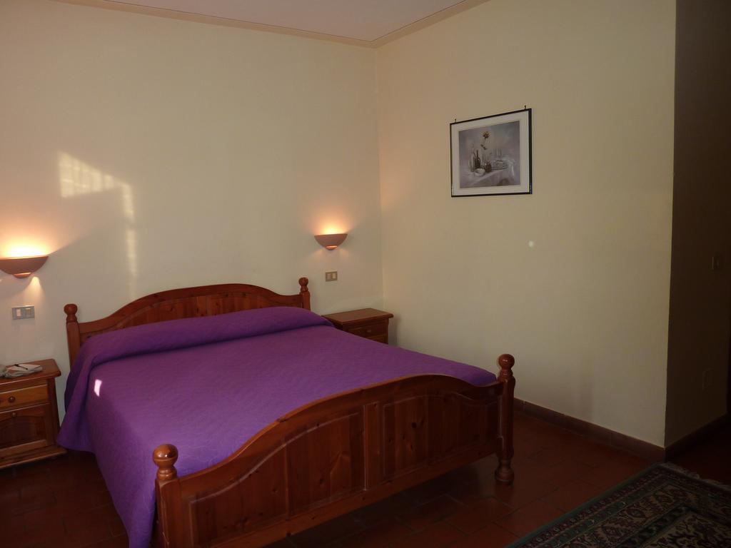 Hotel La Rocca Narni Camera foto