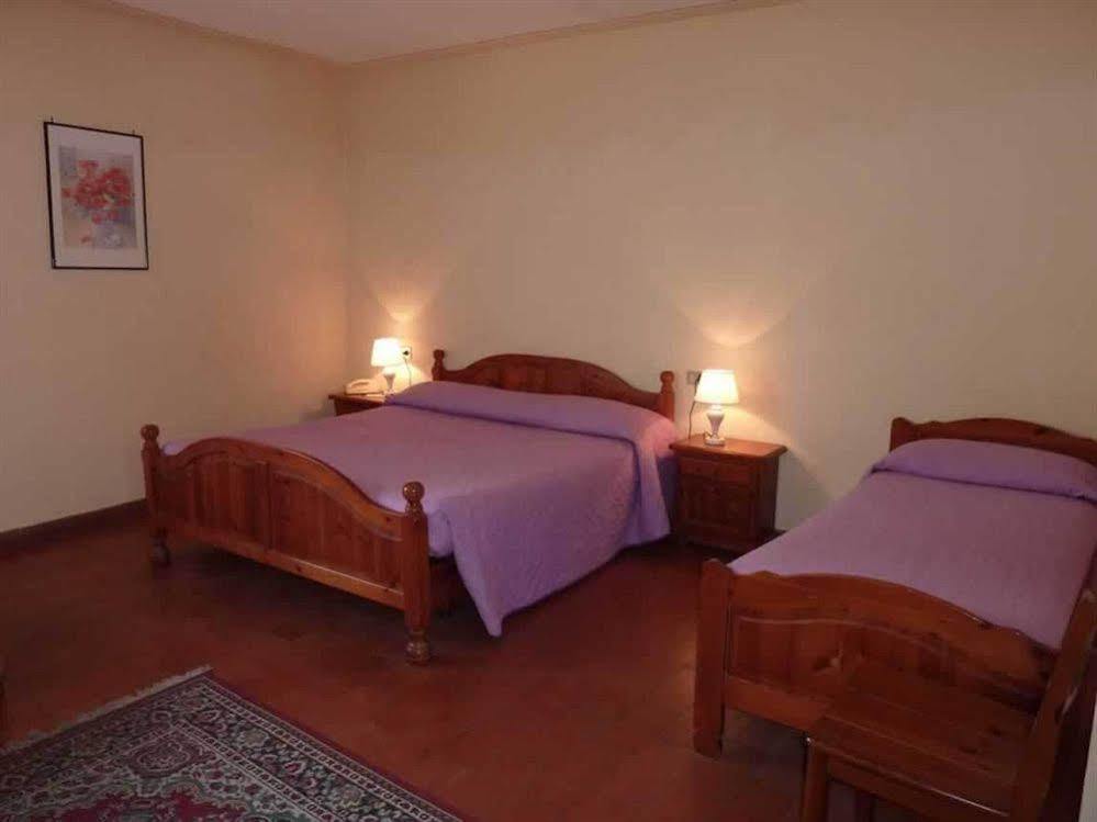 Hotel La Rocca Narni Esterno foto